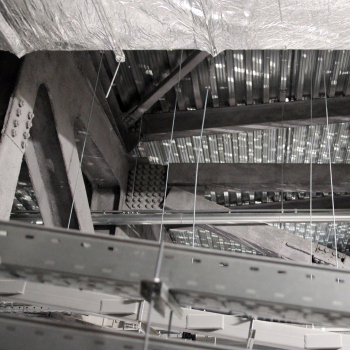 Павильон Атом на ВДНХ, конструкции консоли, 01.2024 Фотография © Юлия Тарабарина, Архи.ру