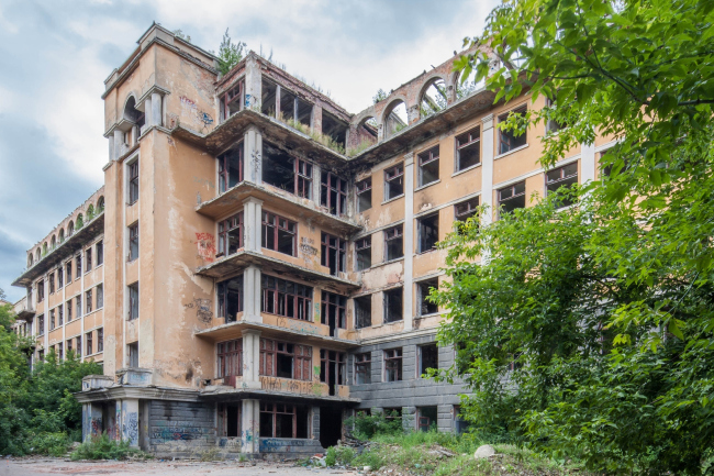 Комплекс зданий клинической больницы скорой помощи.
1938. Архитекторы А.И.Югов, Г.А.Голубев © Денис Есаков Комплекс зданий клинической больницы скорой помощи.
1938. Архитекторы А.И.Югов, Г.А.Голубев © Денис Есаков