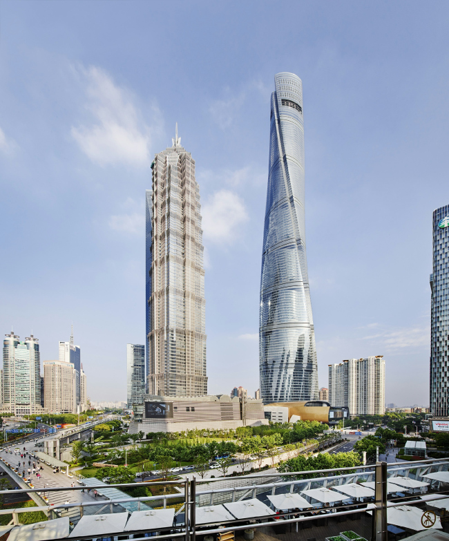 Shanghai Tower © Connie Zhou
