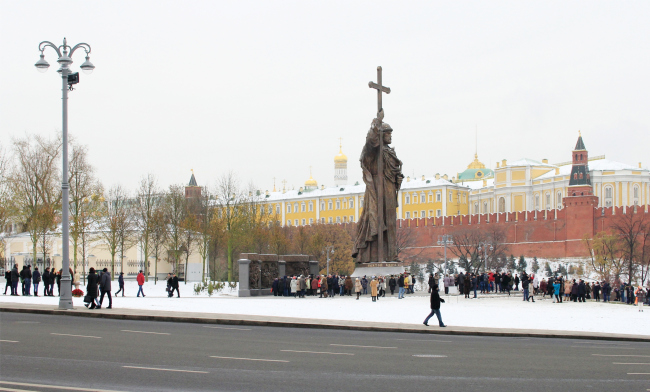 Боровицкая площадь, 11.2016. Фотография © Юлия Тарабарина, Архи.ру Боровицкая площадь, 11.2016. Фотография © Юлия Тарабарина, Архи.ру