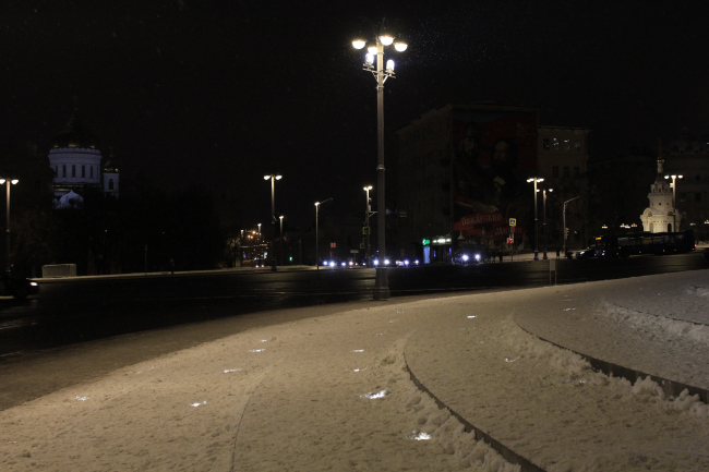Боровицкая площадь, 11.2016. Фотография © Юлия Тарабарина, Архи.ру Боровицкая площадь, 11.2016. Фотография © Юлия Тарабарина, Архи.ру