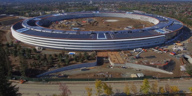 Штаб-квартира компании Apple. Проект Foster + Partners. © Foster + Partners