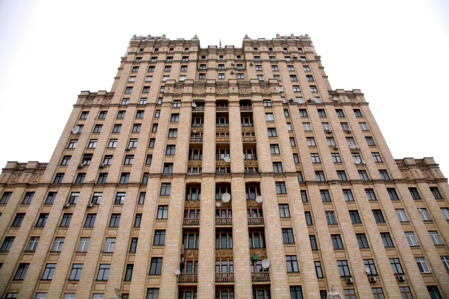 13. Высотное здание на площади Восстания в Москве, М.В.Посохин, А.А.Мндоянц, 1948-54 13. Высотное здание на площади Восстания в Москве, М.В.Посохин, А.А.Мндоянц, 1948-54