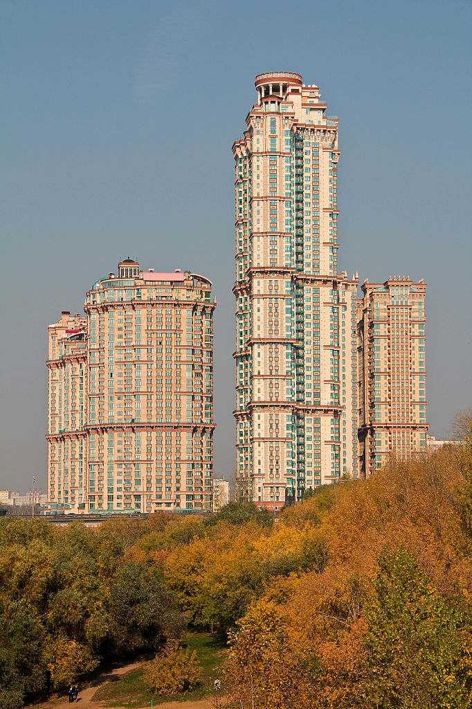 Алые паруса, 2001-2003. Фотография: Strober, http://www.creativecommons.org/licenses/by-sa/3.0/ zooming