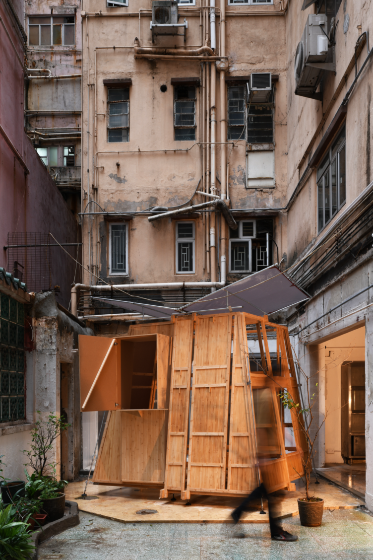 Temporary/Meanwhile uses: Backpack Housing, Гонконг.
Мастерская: HKU/ Superposition
Photo by © Donn Holohan, Xu Liang Leon / предоставлено WAF zooming