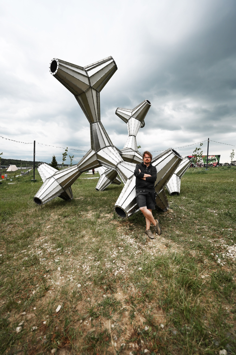 Серия скульптур Петра Виноградова «Тетрапэд»: объект «ХЗ»
Фотография © Петр Виноградов zooming