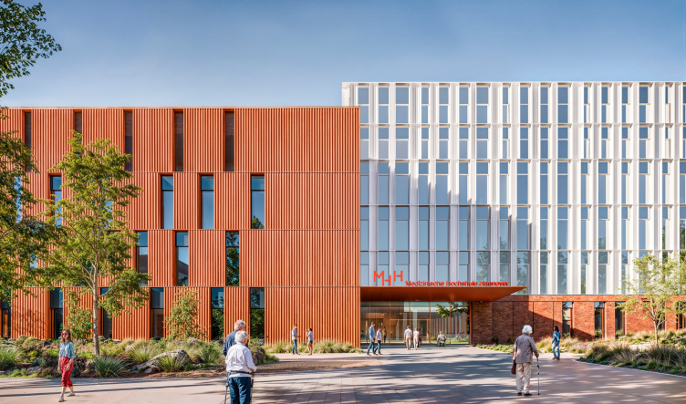 Больница Ганноверского медицинского института
© HENN / C.F. Møller Architects zooming