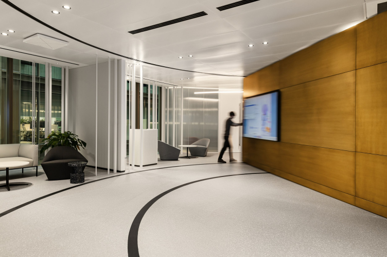 Transcontinental company′s office
Copyright: Photograph © Sergey Nekrasov / provided by Т+Т Architects zooming