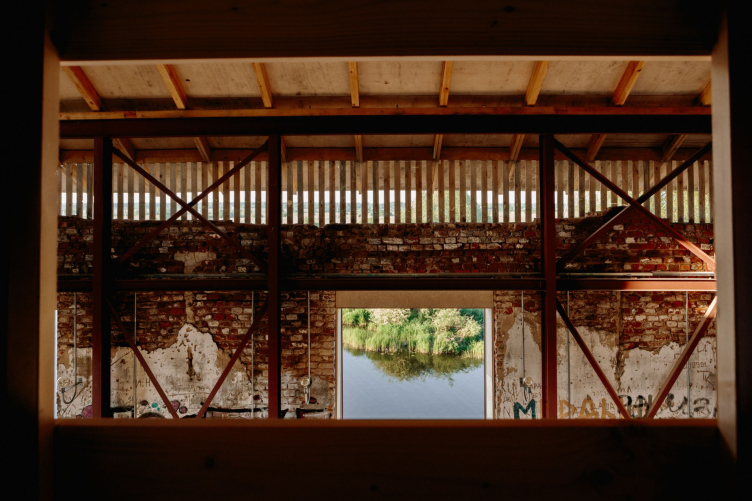 ГЭС на Нерли
Фотография @ Сергей Кравцов, Антон Тушин / предоставлена Amor zooming