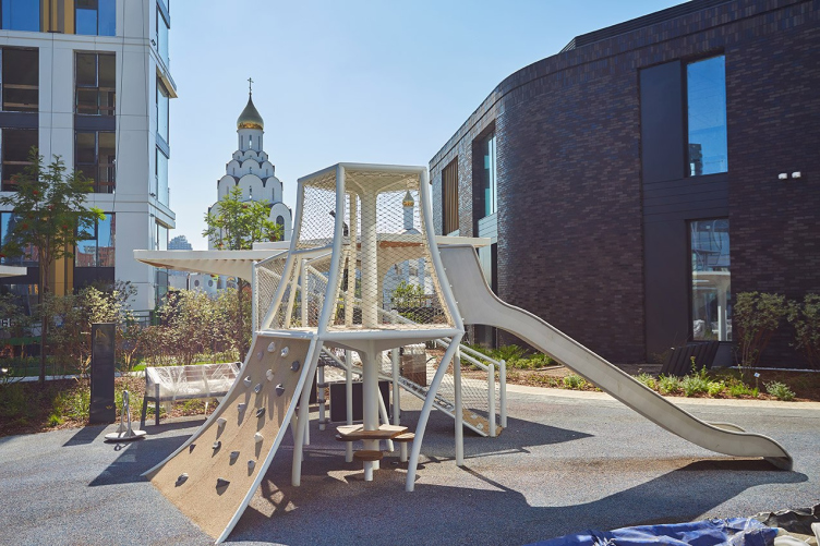 Игровой комплекс в В ЖК «Клубный город на реке Primavera»
Фотография предоставлена компанией «Новые Горизонты» zooming