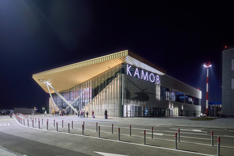 Nikolai Kamov International Airport in Tomsk
Copyright: Photograph © Svyatoslav Sobolev / provided by ASADOV Architects zooming