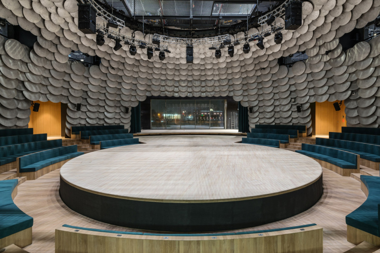Kamal Theater in Kazan
Copyright: Photograph © Andrey Artis / courtesy of WOWHAUS zooming