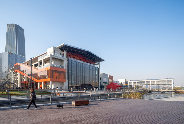 Культурно-развлекательный комплекс GATE M Dream Center
Фотография © Sanqian Visual Image Art zooming