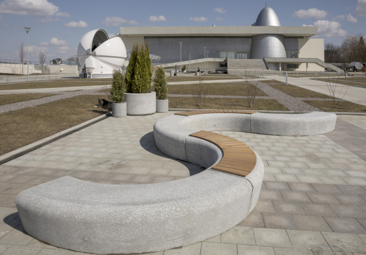 Государственный музей истории космонавтики им. К.Э.Циолковского. Благоустройство площади.
Предоставлено ГМИК им. К.Э.Циолковского. Фотография: Андрей Ягубский zooming