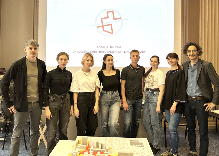 Команда 4 с ментором и модератором
Предоставлено Лабораторией городских исследований НСАР zooming