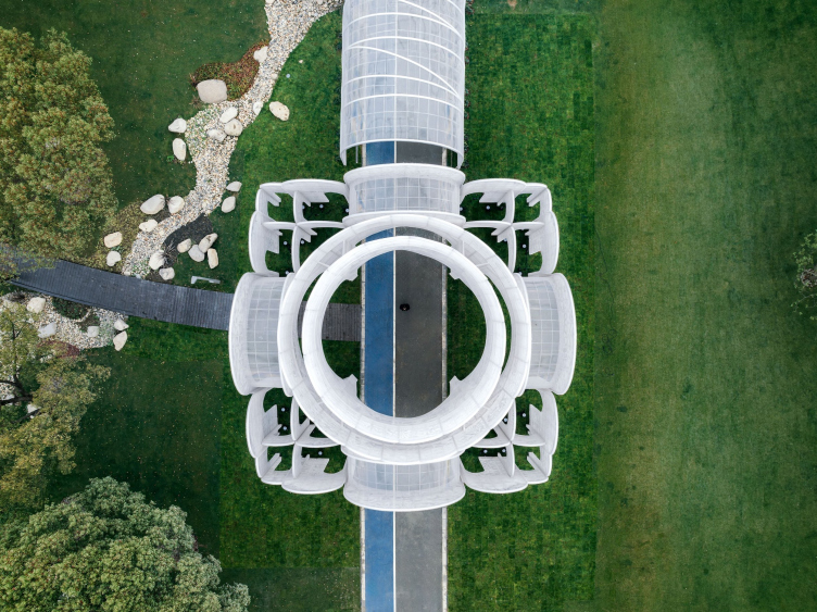 Парковый павильон Emerald Screen Pergola в Уси
Фотография © CreatAR lmages / предоставлена Wutopia Lab zooming