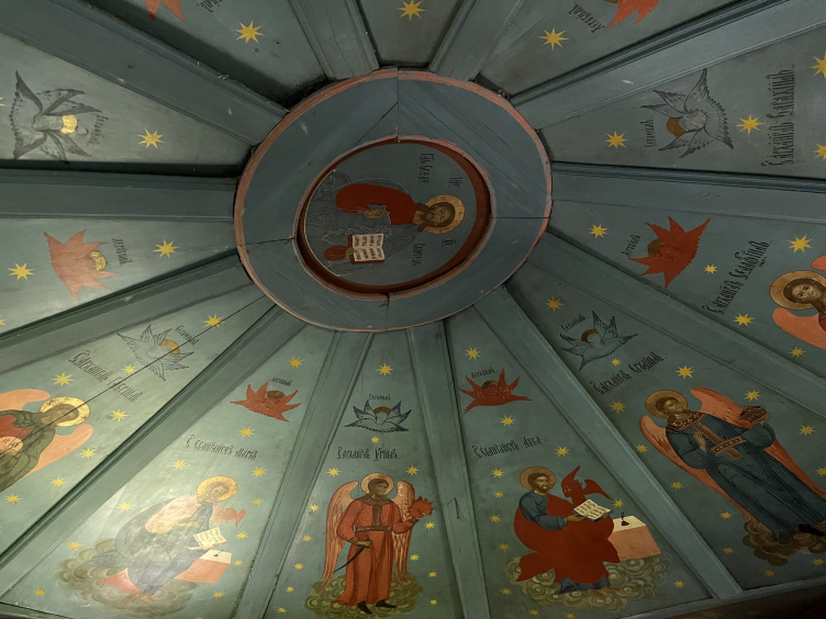 Heavens in Kenozerye churches
Copyright: Photo © Alyona Kuznetsova / Archi.ru zooming
