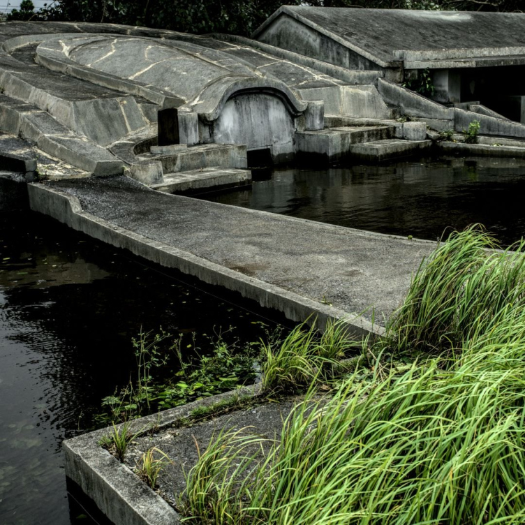 Кладбище на Окинаве
Фотография @brutal_zen / © 2025 Paul Tulett zooming