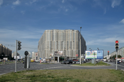 Mixed-use complex on Hoshimina Square (St.Petersburg)