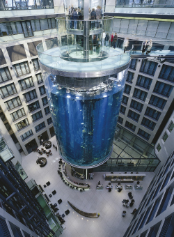 Квартал DomAquarée – гостиница Radisson SAS. Фотограф © Anke Müllerklein Квартал DomAquarée – гостиница Radisson SAS. Фотограф © Anke Müllerklein