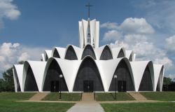 Гё Обата. Церковь бенедиктинского аббатства Сент-Луис в Крив-Коур, штат Миссури. 1962