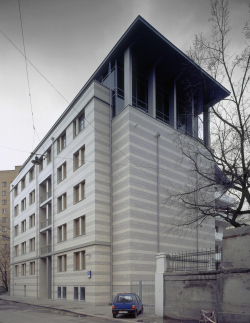 Residential building in Zubovsky lane