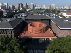 Входной павильон Музея изобразительных искусств Цюйцзян
