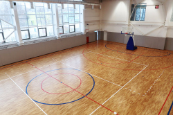 Безопасность в движении: инновационные спортивные покрытия Omnisports Action и Multiflex MR от Tarkett