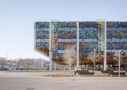 ������-����� Delta