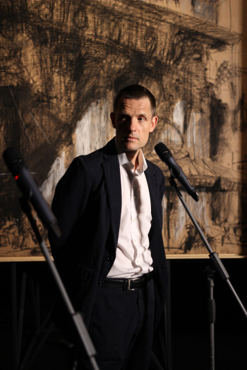 Выставка «Сергей Кузнецов. Архитектура мира». Новая Третьяковка, Западное крыло, 4 зал, 13.04.2023 – 20.08.2023 Фотография: Юлия Тарабарина, Архи.ру