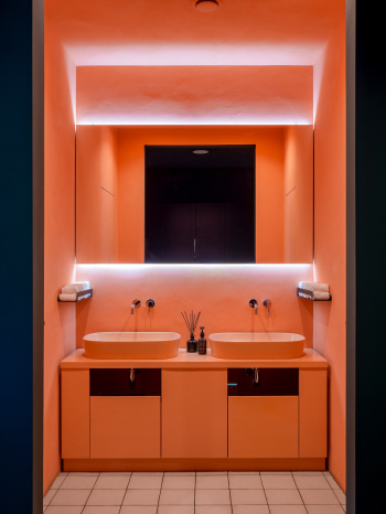 Ресторан YALE Фотография © Лиза Верук / предоставлена Fruit Design Studio