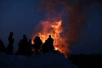 Масленичное сожжение в Никола-Ленивце: Черная гора / 2024 Фотография © Василий Иванов / предоставлена: Никола-Ленивец