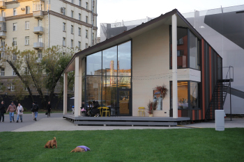 Evy-Center, the pavilion  of the territory of Khlebozavod No. 9 Copyright: Photograph © Julia Tarabarina, Archi.ru