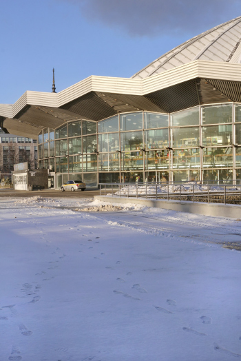 Большой Московский цирк на проспекте Вернадского Фотография © Юлия Тарабарина, Архи.ру, 01.2025