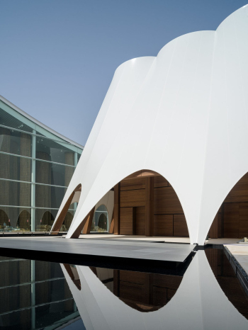 Павильон Катара / EXPO 2025 Фотография © Katsumasa Tanaka / предоставлена Kengo Kuma and Associates