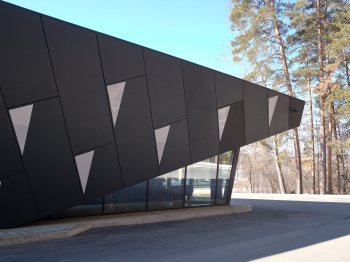 АЗС OilLab by RCC Фотография © Максим Лоскутов / предоставлена CNTR Architects