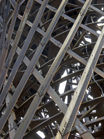 Выксунская водонапорная башня на территории завода Фотографии © Денис Ромодин, 2007–2012