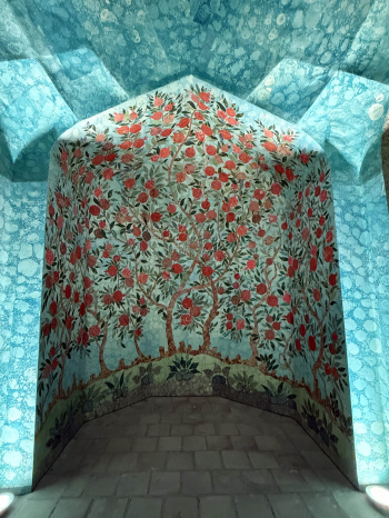 Семь цветов неба. Давлад Тошев. I международная биеннале современного искусства в Бухаре Фотография © Юлия Зинкевич