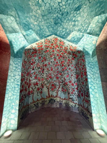 Семь цветов неба. Давлад Тошев. I международная биеннале современного искусства в Бухаре Фотография © Юлия Зинкевич