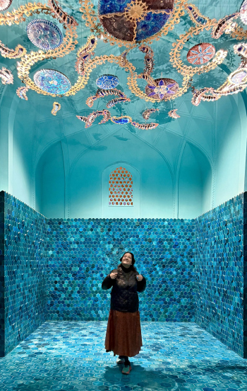Голубая комната. Абдулвахид Каримов/Бухорий. I международная биеннале современного искусства в Бухаре Фотография © Юлия Зинкевич