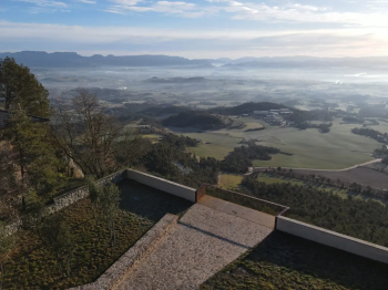 Landscape: The Osona Viewpoint Network, Испания.
Бюро: Batlleiroig Photo by © Antonio Navarro Wijkmark, DEL RIO BANI, Fernando Marí / предоставлено WAF