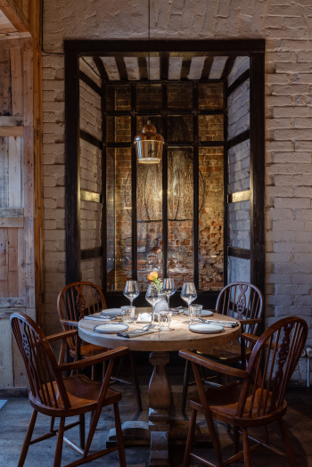 Ресторан «Гастроли» Фотография © Максим Лоскутов/ предоставлена бюро RIM.III