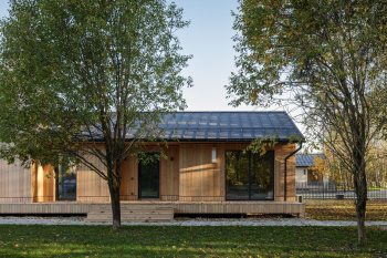 Модульные дома, вдохновленные русской избой Фотография © Сергей Волокитин / предоставлена DO buro