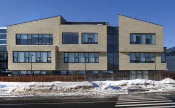 Школа «Летово Джуниор» Фотография © Юлия Тарабарина, Архи.ру