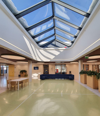 Школа «Летово Джуниор» Фотография © Юлия Тарабарина, Архи.ру