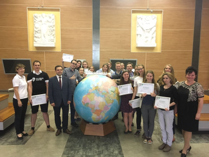 В Гусеве появится культурный кластер по проекту студентов первой летней школы GS Group и НИУ ВШЭ В Гусеве появится культурный кластер по проекту студентов первой летней школы GS Group и НИУ ВШЭ