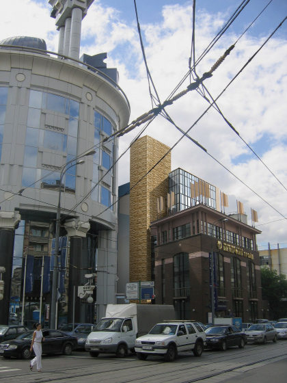 Miltifuctional complex at Lesnaia street