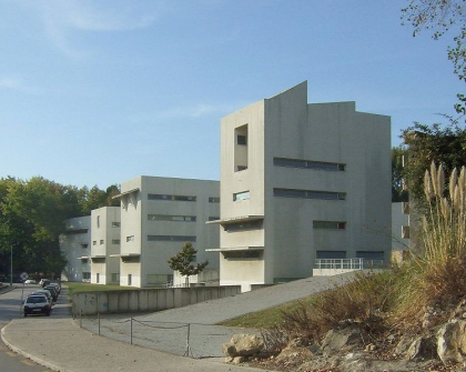 Архитектурный факультет Университета Порто