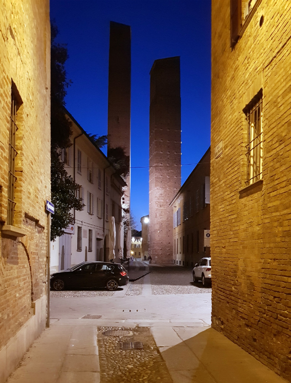 Towers of the noble families. Pavia Copyright: Photograph: Julia Tarabarina, Archi.ru