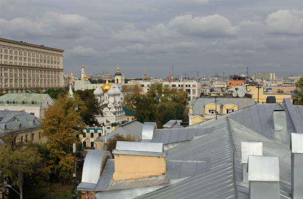 View of the operated roof of the Malaya Ordynka, 19 housing project Copyright: Photograph: Archi.ru